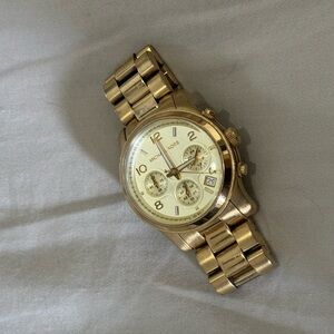 Michael Kors Woman’s Watch - color: gold